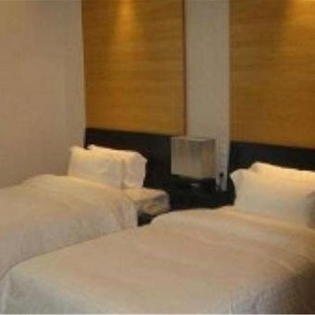 Hundred Centuries Hotel Shanghai Room photo